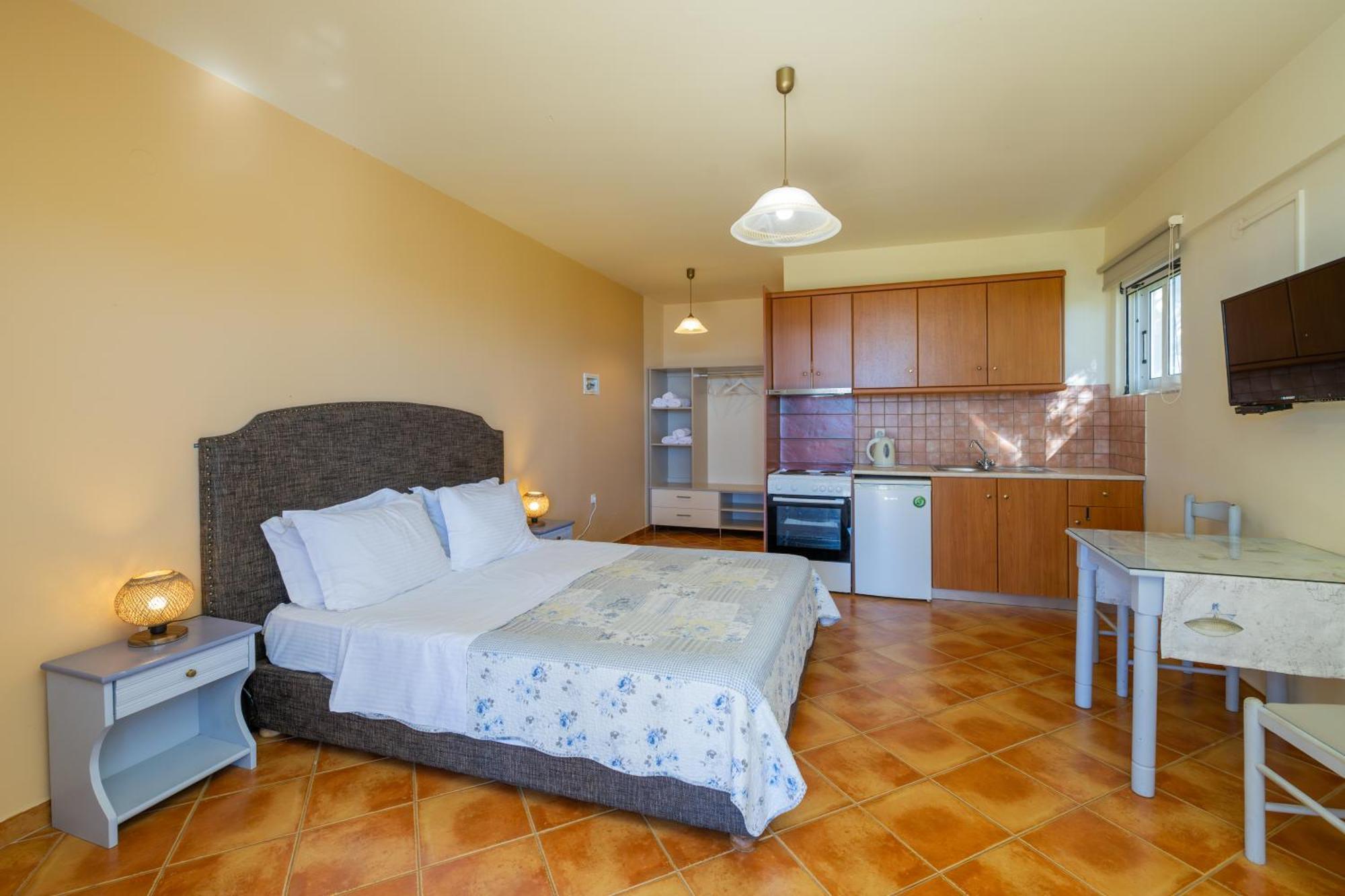 Delfinia Apartment Vlachata Exterior photo